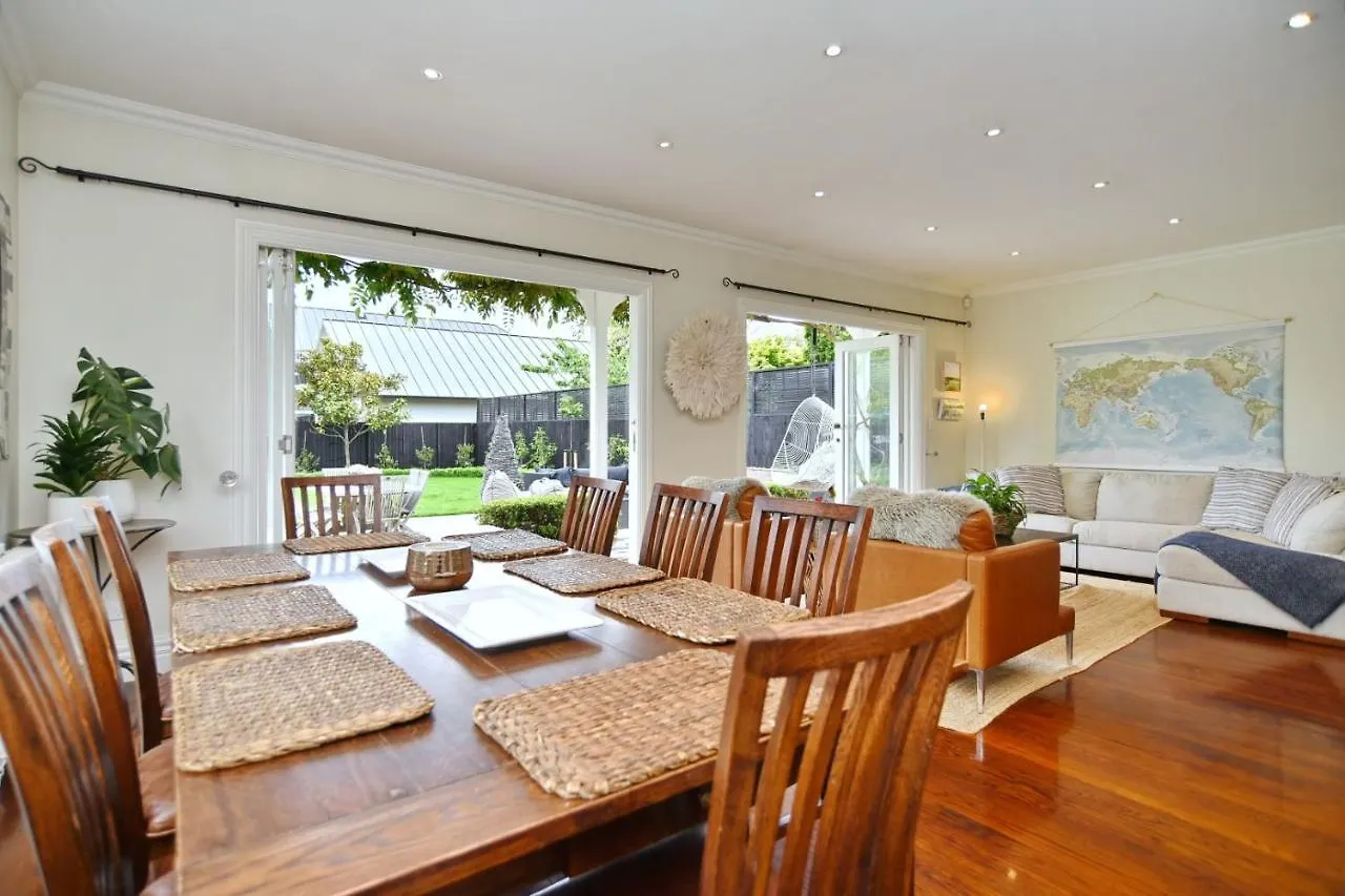 Retreat Villa - Christchurch Holiday Homes Новая Зеландия