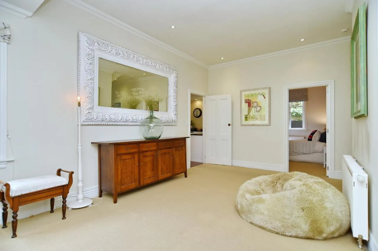 Retreat Villa - Christchurch Holiday Homes 0*,  Новая Зеландия